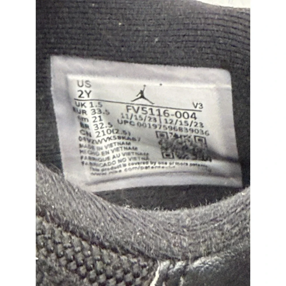 Nike Air Jordan 11 Retro Low 